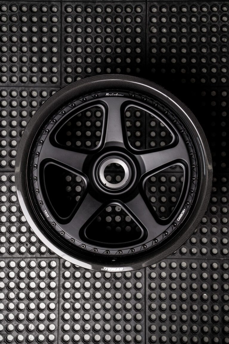 Brixton TR05 Carbon (Wheel Images) Brixton