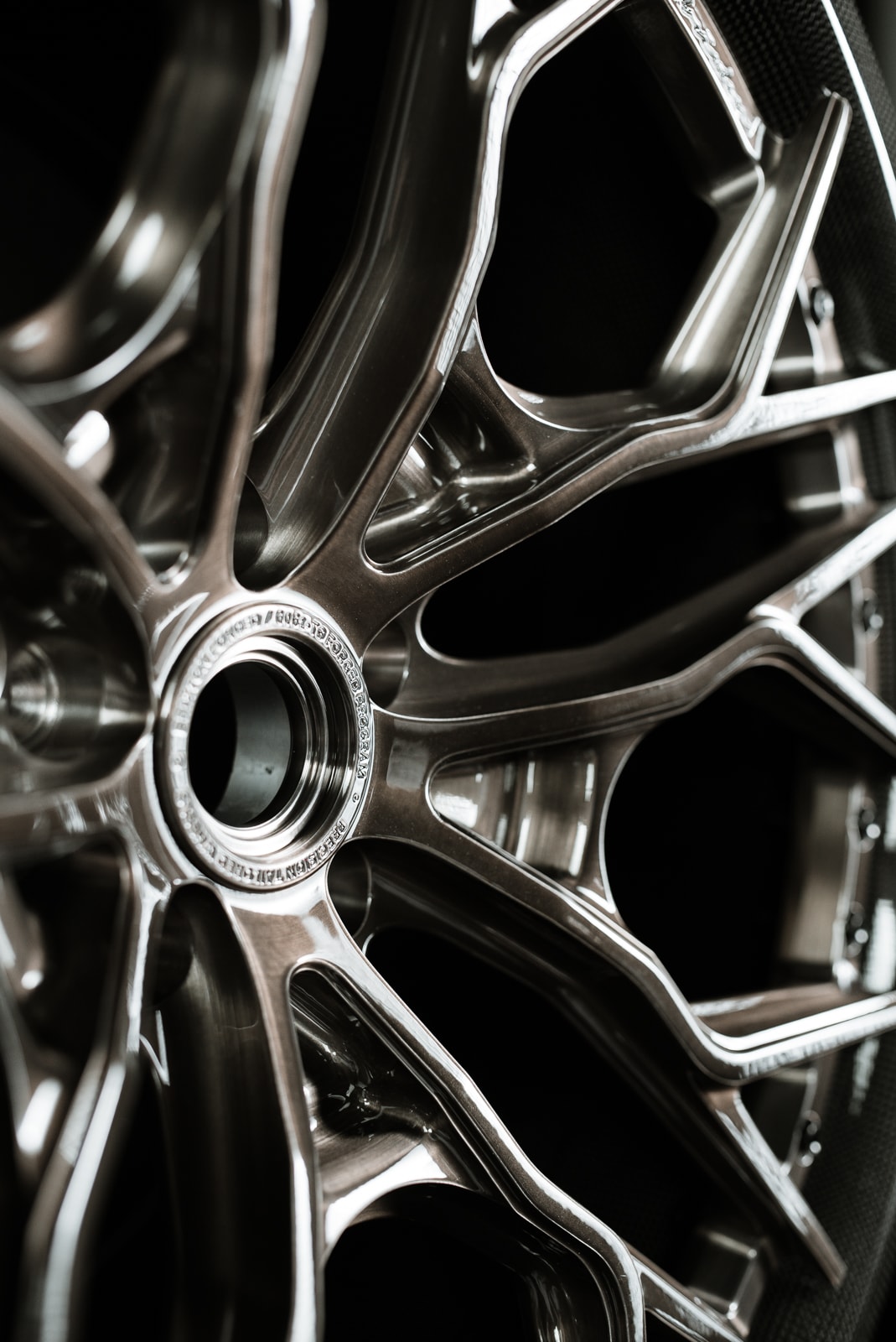 brixton-forged-pf14-r-carbon-dymag-wheels-brushed-carbon-bronze-gloss