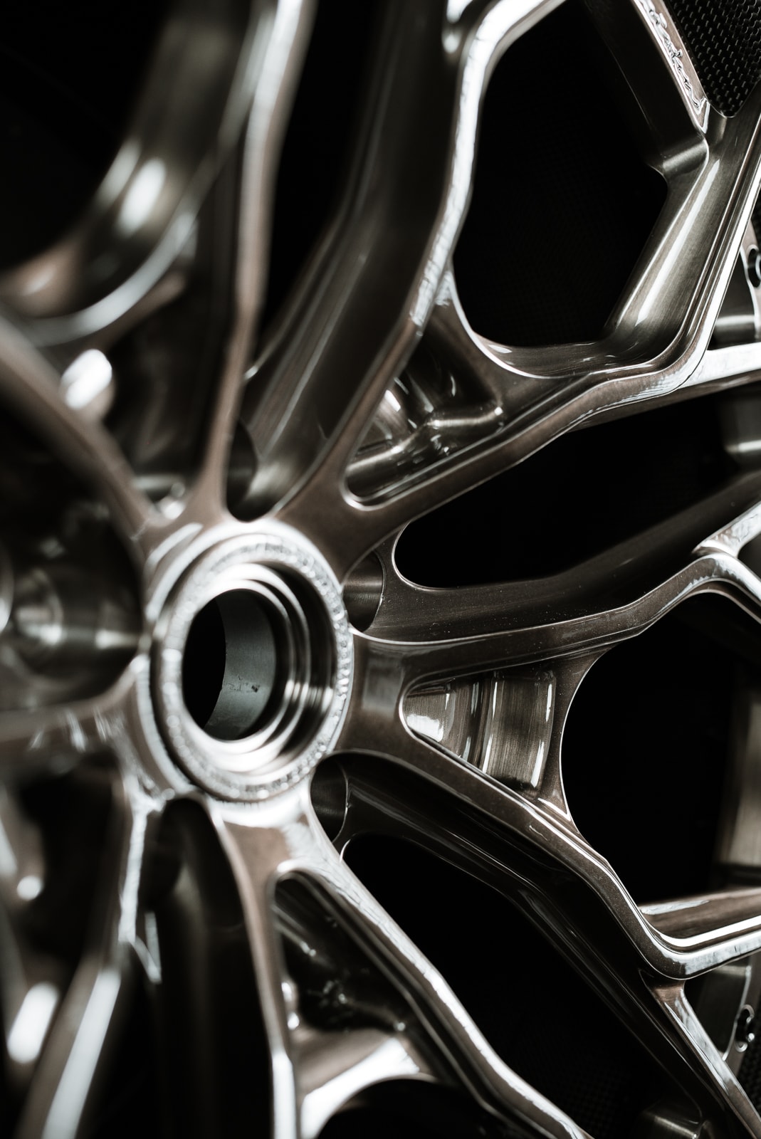 brixton-forged-pf14-r-carbon-dymag-wheels-brushed-carbon-bronze-gloss