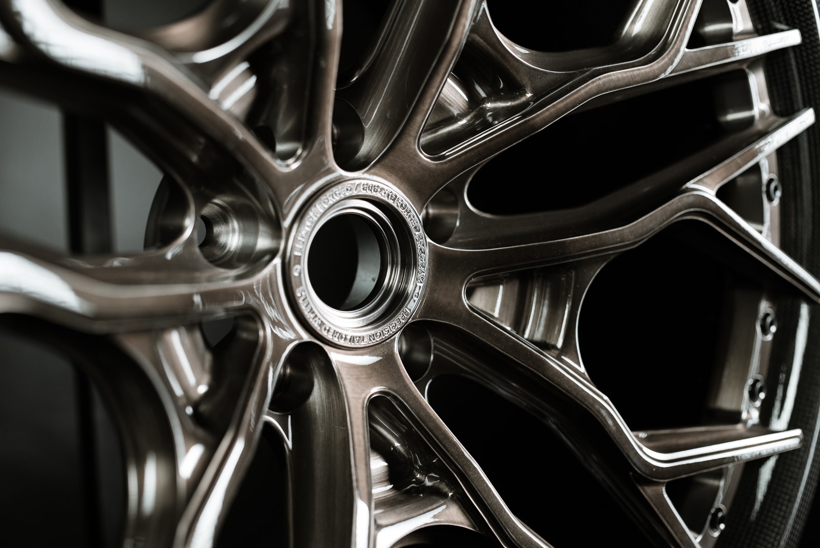 brixton-forged-pf14-r-carbon-dymag-wheels-brushed-carbon-bronze-gloss