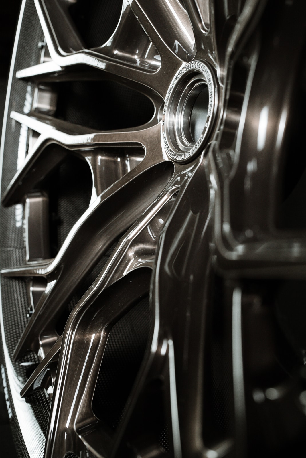 brushed-bronze-forged-wheels-brixton-forged-pf14-r-carbon-dymag-wheels-brushed-carbon-bronze-gloss