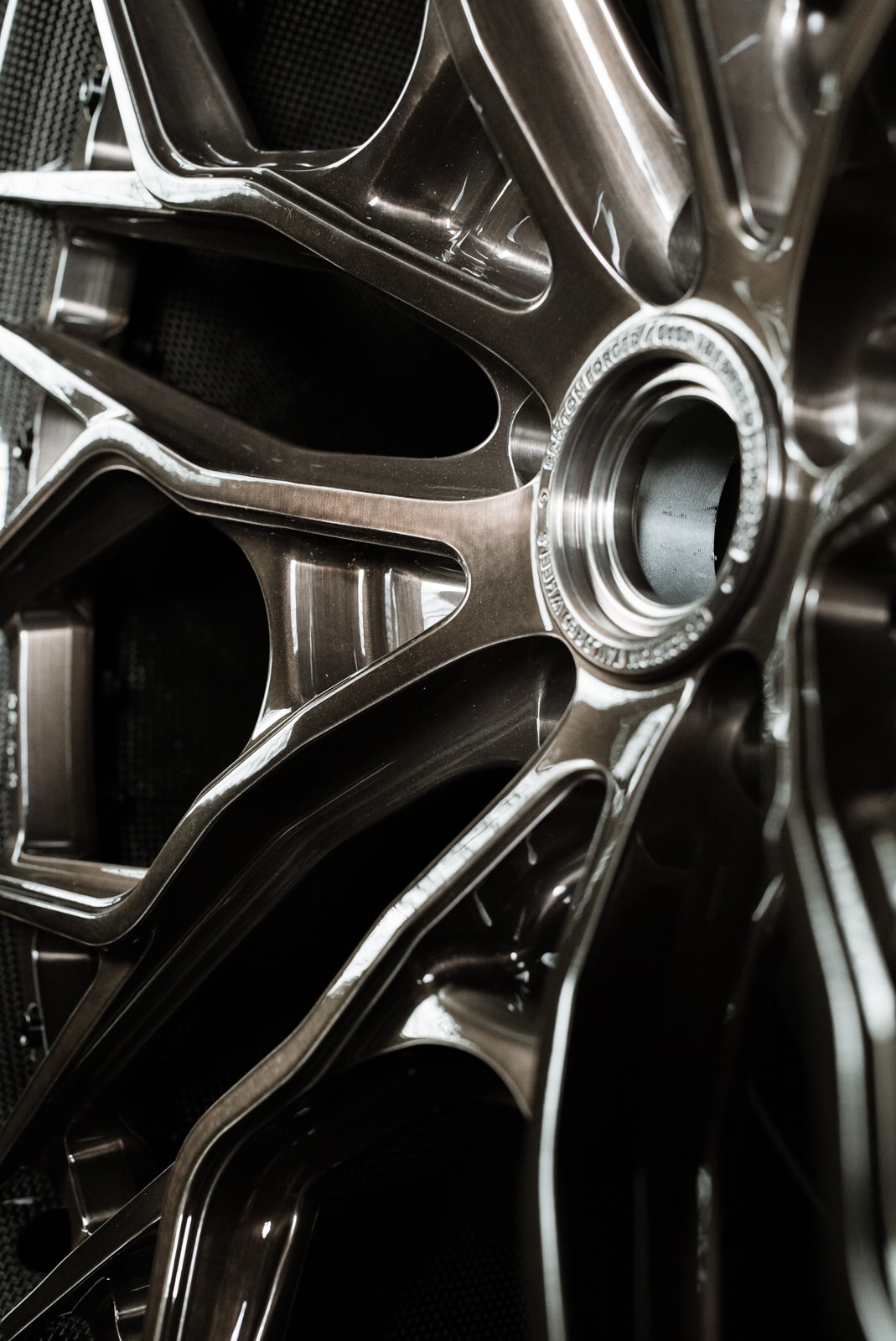 brixton-forged-pf14-r-carbon-dymag-wheels-brushed-carbon-bronze-gloss