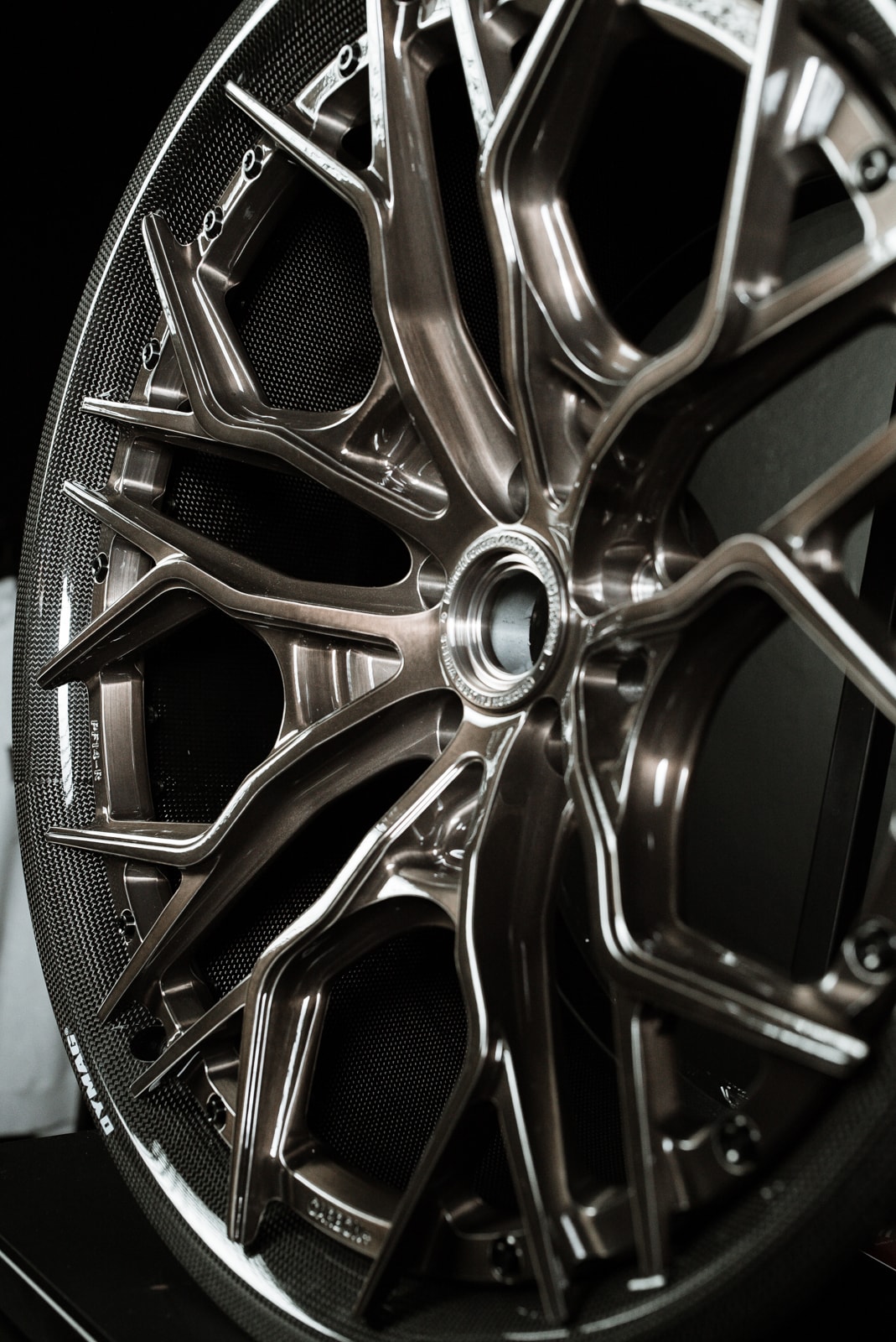 brixton-forged-pf14-r-carbon-dymag-wheels-brushed-carbon-bronze-gloss