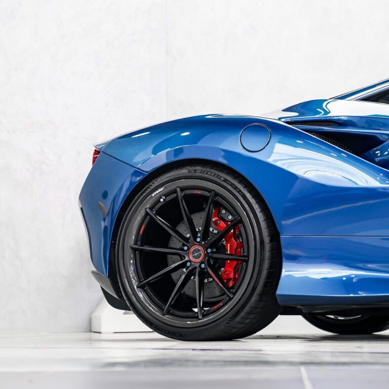 blue-ferrari-f8-wheels-brixton-forged-r11-r-carbon-fiber