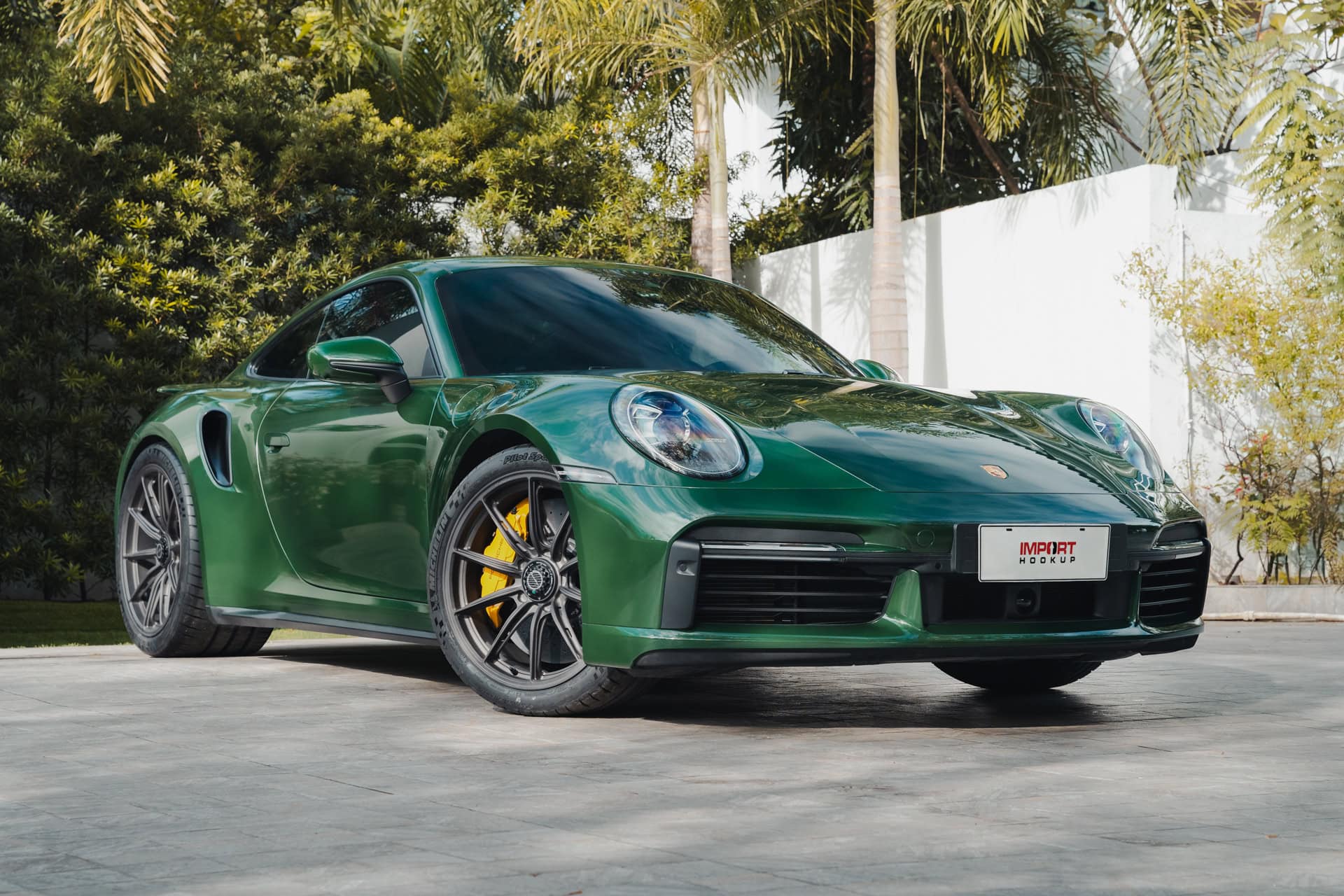Green Porsche 911 Turbo S (992) - Brixton Forged™