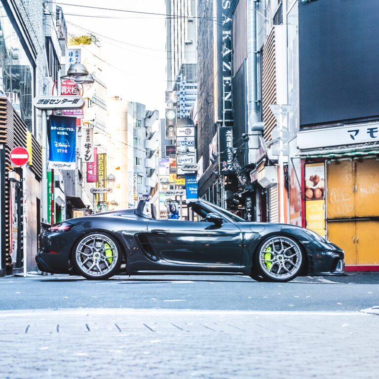 black-porsche-718-spyder-wheels-brixton-forged-cm5-r-targa