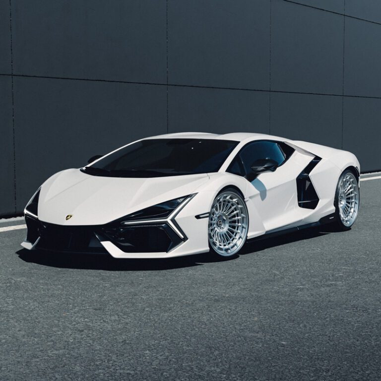 white-lamborghini-revuelto-brixton-forged-wheels-tr11-aero3-polished