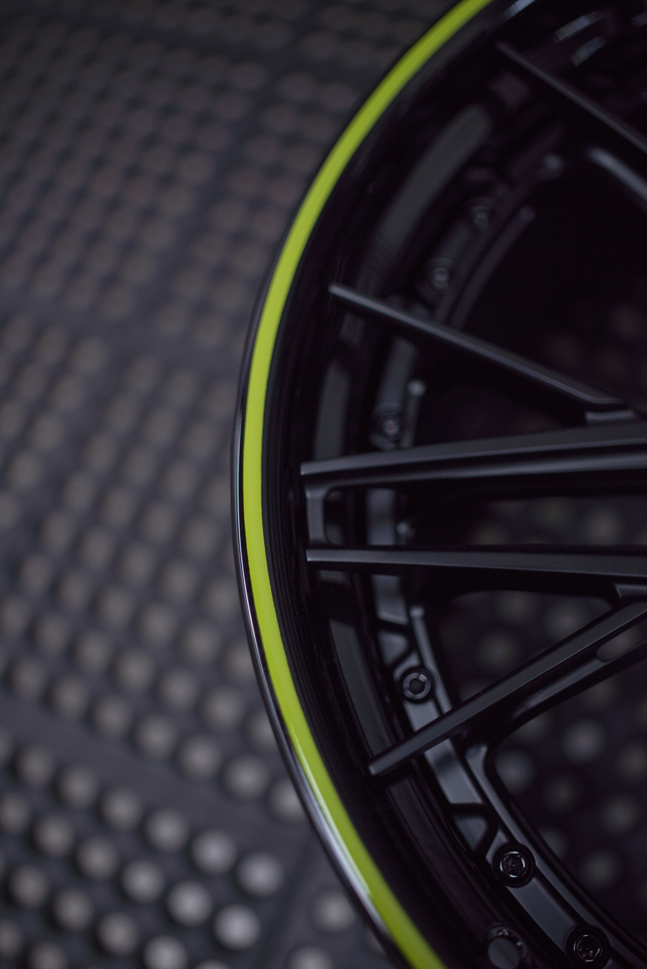 brixton-forged-fde05-targa-series-3-piece-wheels-porsche-lindengreen-black-wheels