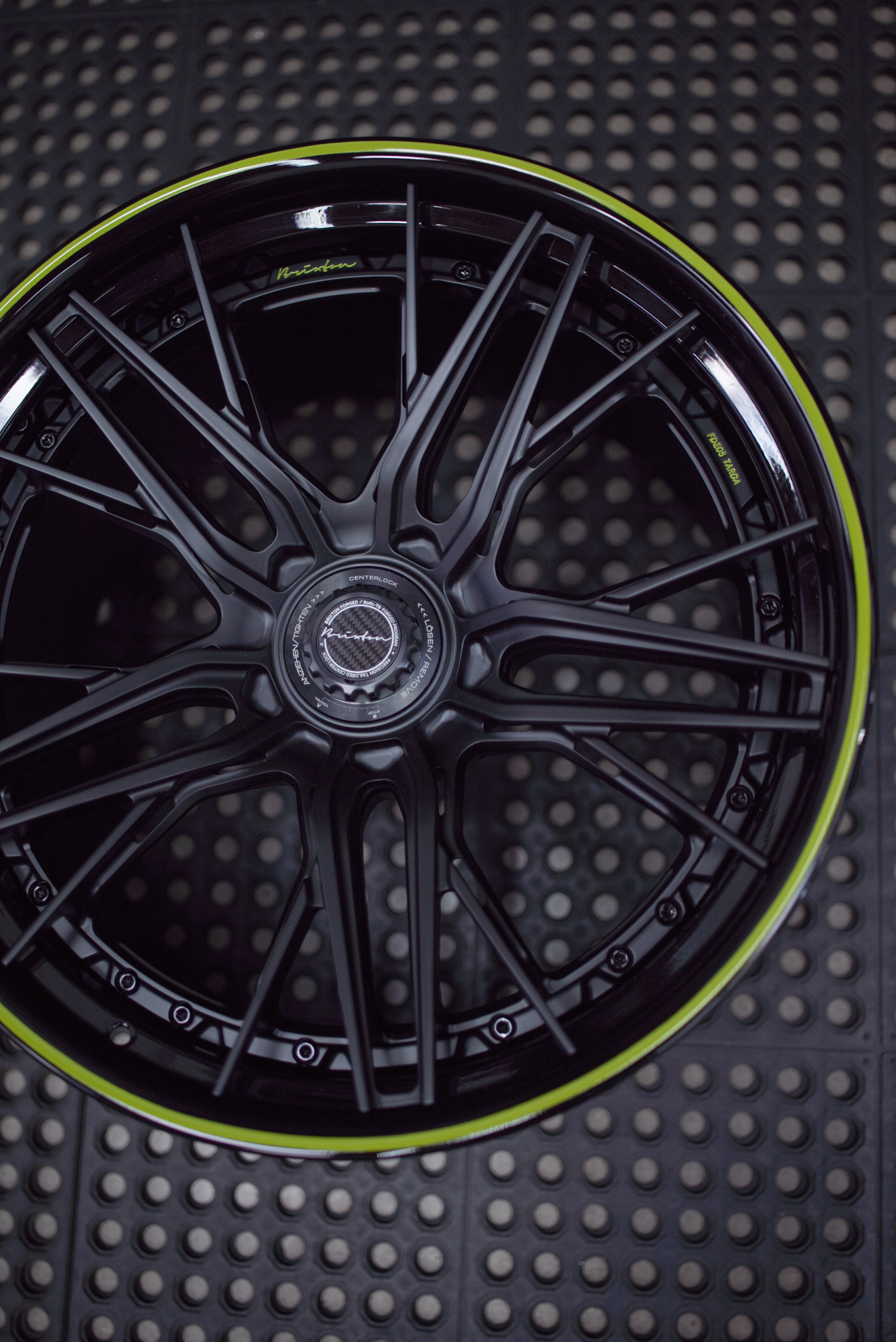 brixton-forged-fde05-targa-series-3-piece-wheels-porsche-lindengreen-black-wheels