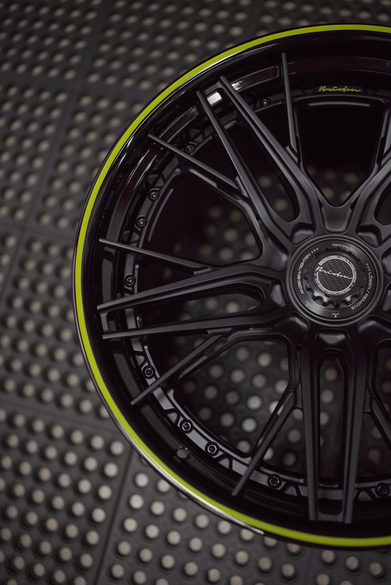 brixton-forged-fde05-targa-series-3-piece-wheels-porsche-lindengreen-black-wheels